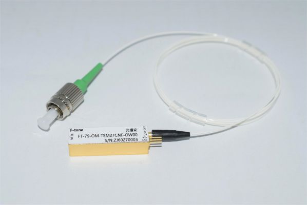 3GHz DWDM集成模拟光发模？？？